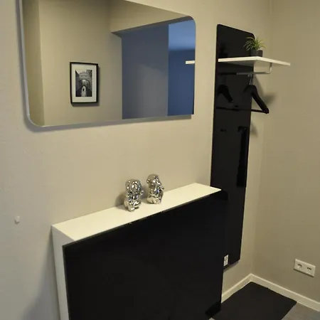 Kurstadt Apt Moderne 2zkb Balkon-pkw- Stpl-self-check-in 7-24 Std Apartment *