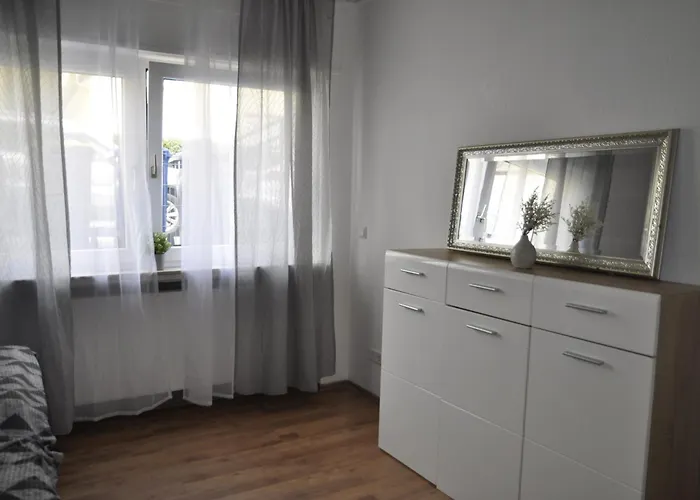 Kurstadt Moderne 2zkb Balkon-p-platz Flexible Check-in 24 H Apartman